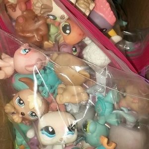 Littlest Pet Shop Lot of 20